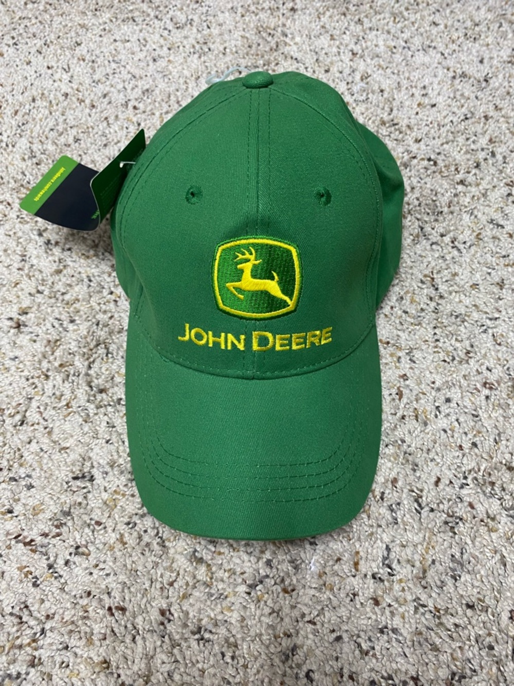 John Deere adult hat adjustable " Nothing runs like a deere" green new with tag